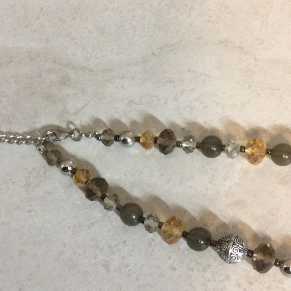 Multi-colored earth tone glass bead 21” necklace - Picture 6 of 8